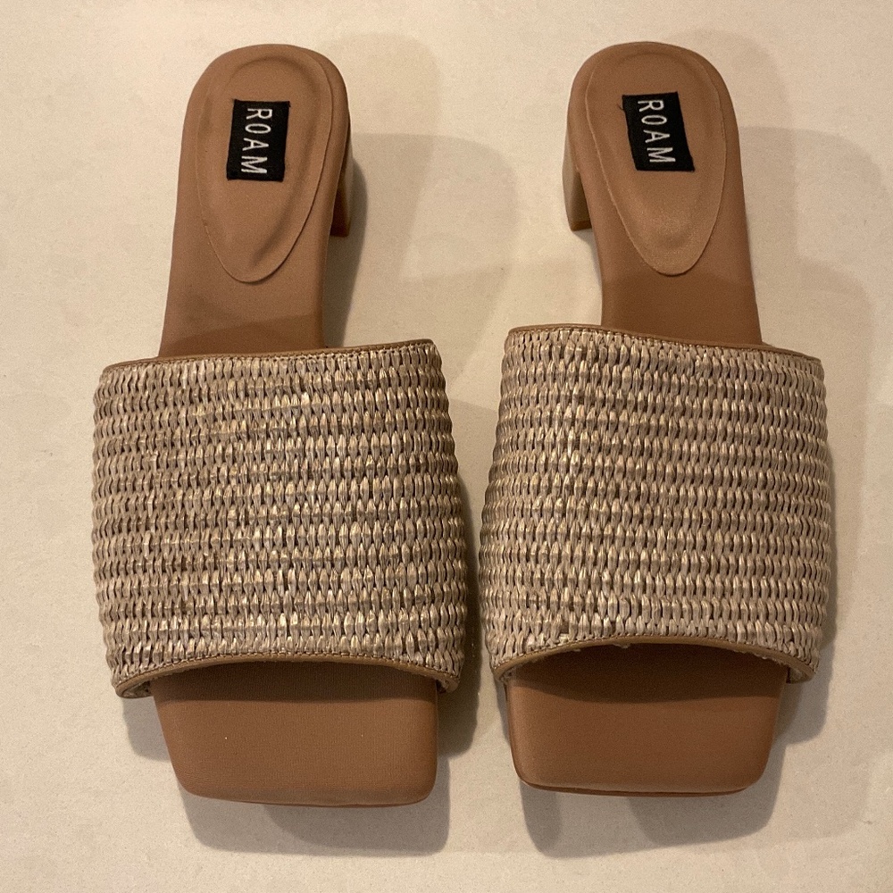 ROAM Raffia Square Heel in Natural  Size 9 NEW